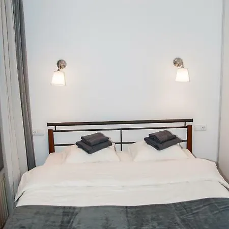 Apartment Auras Next To The Center Of *